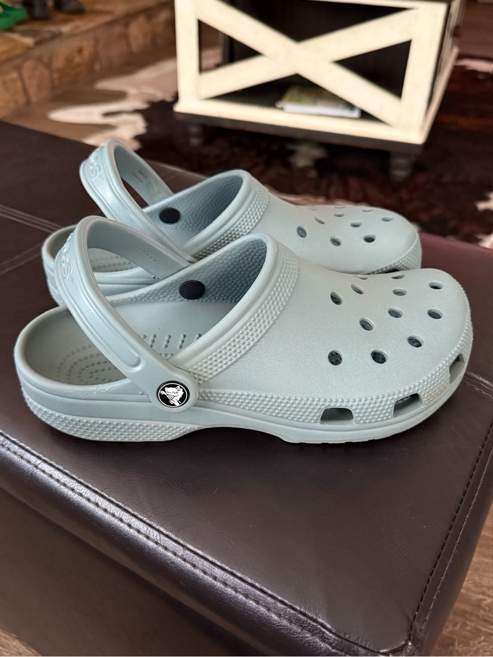 Crocs women’s 8